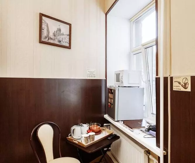 Отель Dom Romanovykh Mini