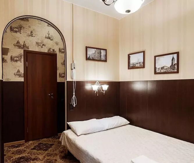 Отель Dom Romanovykh Mini