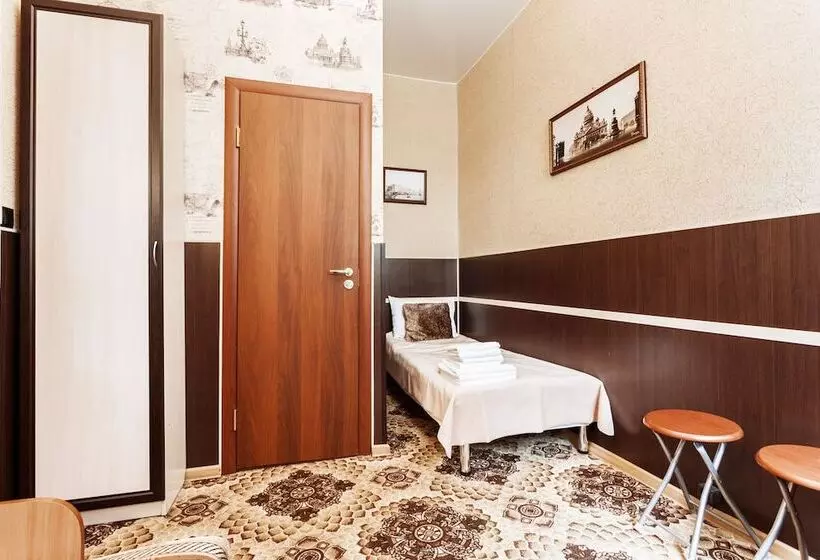 Отель Dom Romanovykh Mini