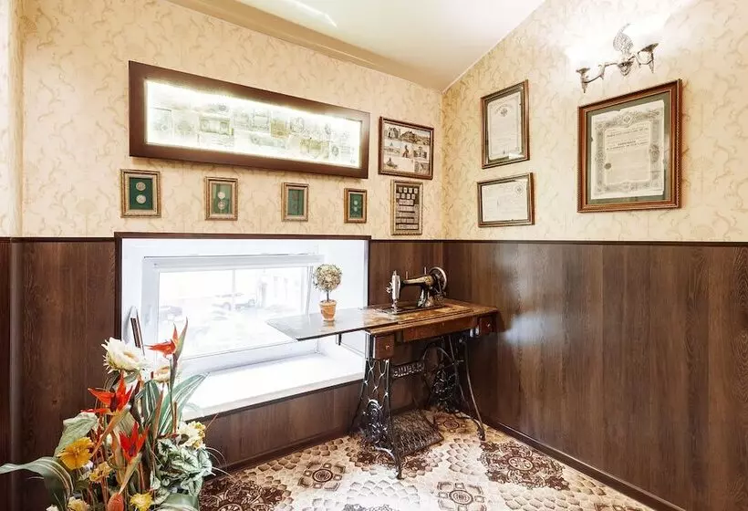 Отель Dom Romanovykh Mini