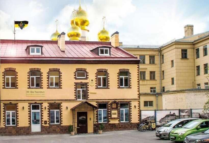 Отель Dom Romanovykh Mini