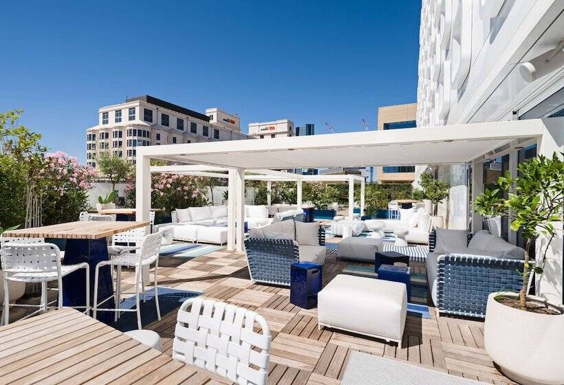 فندق Golden Tulip Marseille Euromed