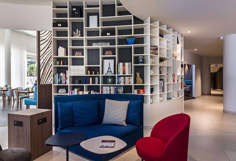 فندق Golden Tulip Marseille Euromed