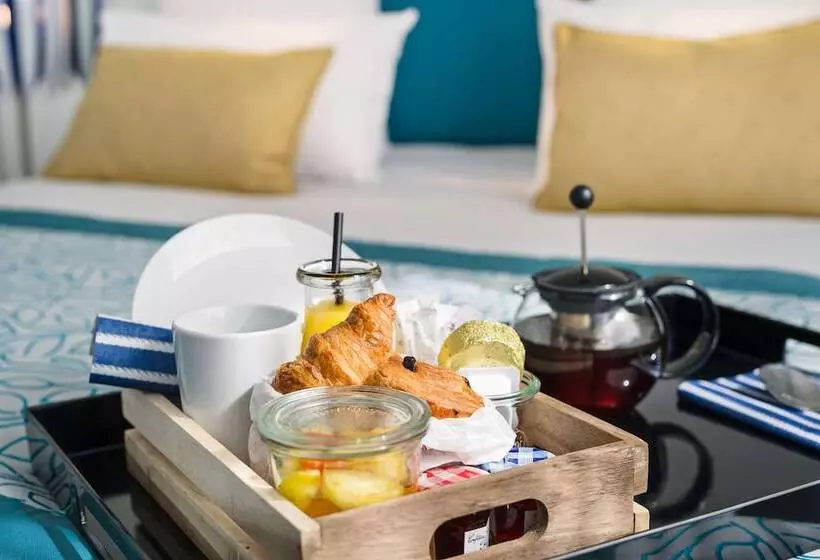 فندق Golden Tulip Marseille Euromed