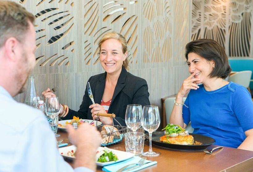 فندق Golden Tulip Marseille Euromed