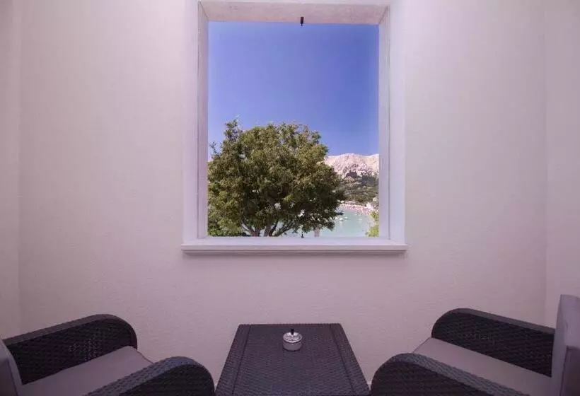 هتل Heritage Forza