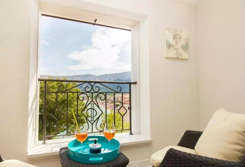 هتل Heritage Forza