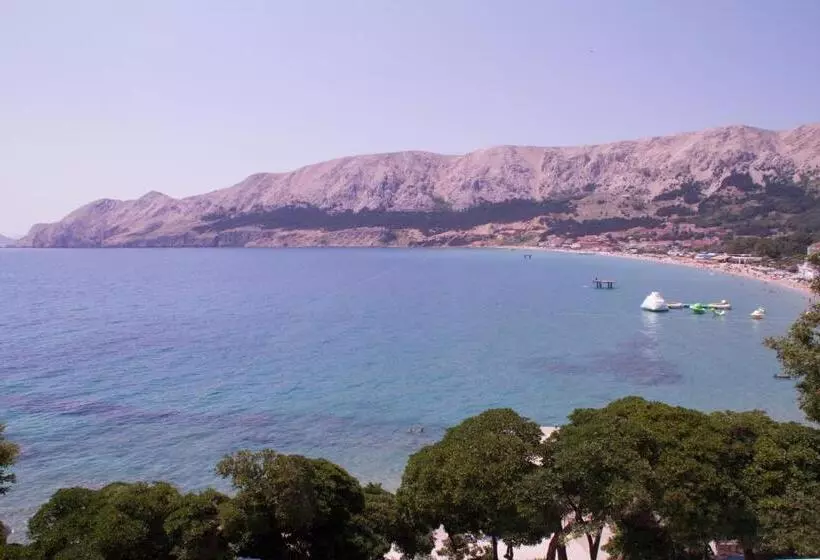 هتل Heritage Forza