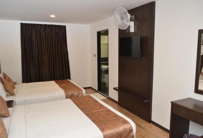 Отель Highlanders