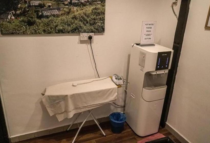 Отель Highlanders