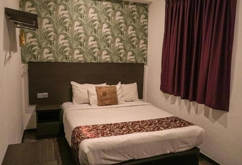 Отель Highlanders