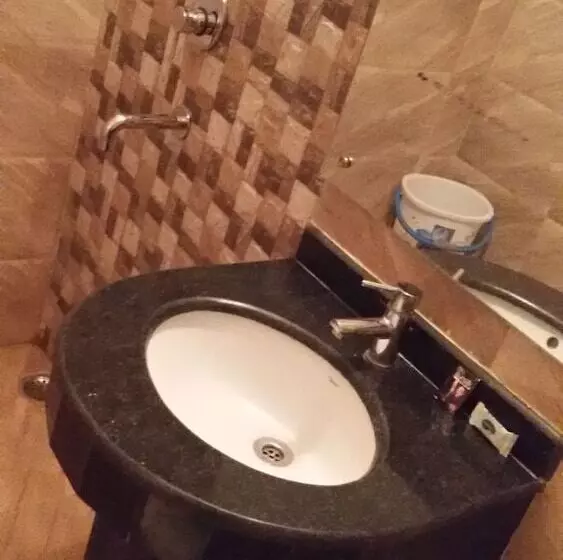 هتل Janki International