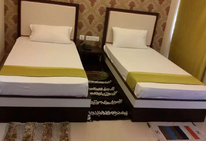 هتل Janki International