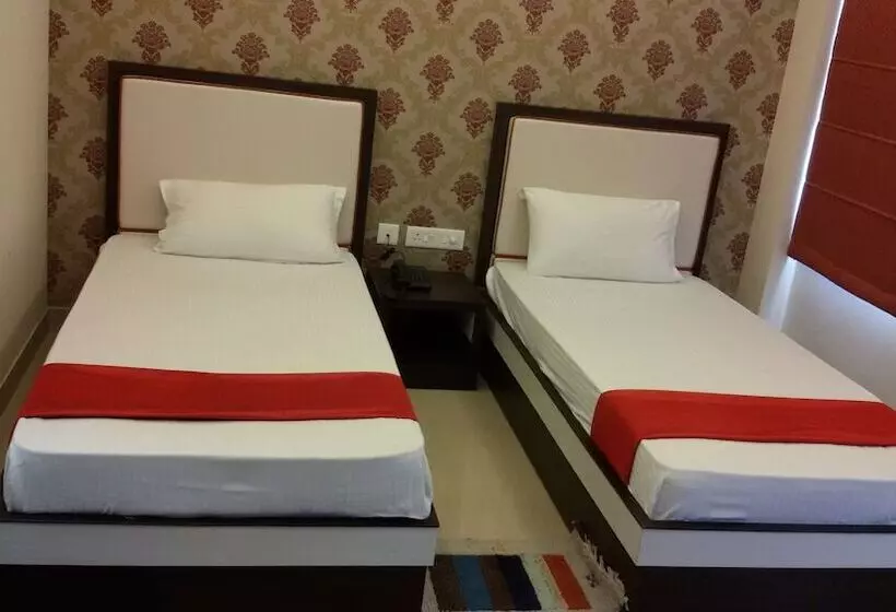 هتل Janki International