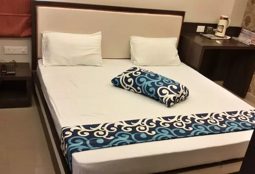 هتل Janki International