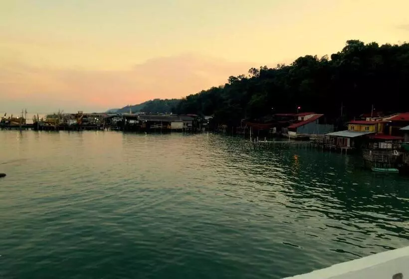 هتل Pangkor Fish House