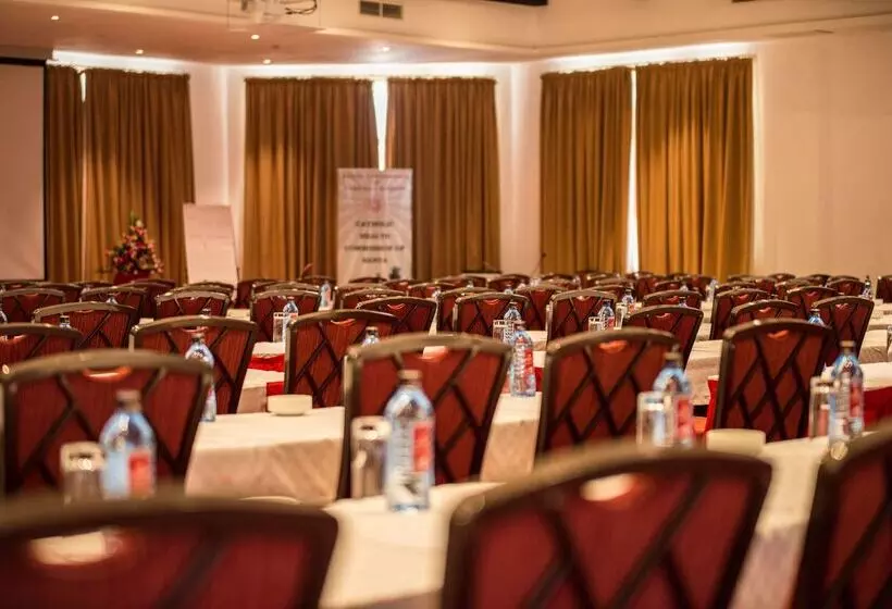 هتل Prideinn Paradise Beach Resort & Spa Mombasa