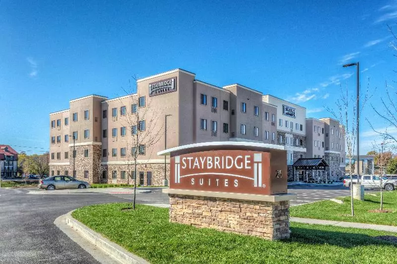 ホテル Staybridge Suites St Louis   Westport, An Ihg