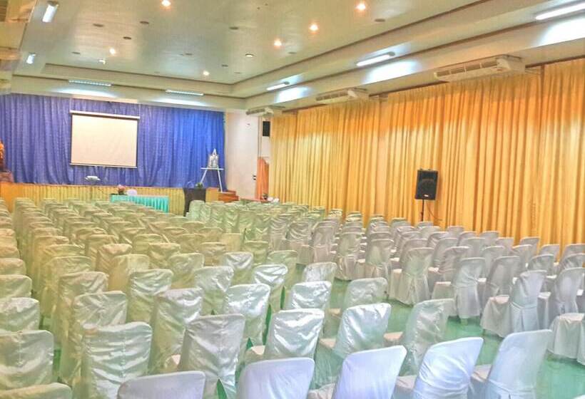 호텔 Suanphet Riverview Resort