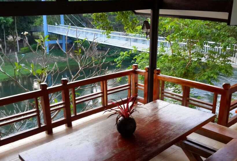 호텔 Suanphet Riverview Resort