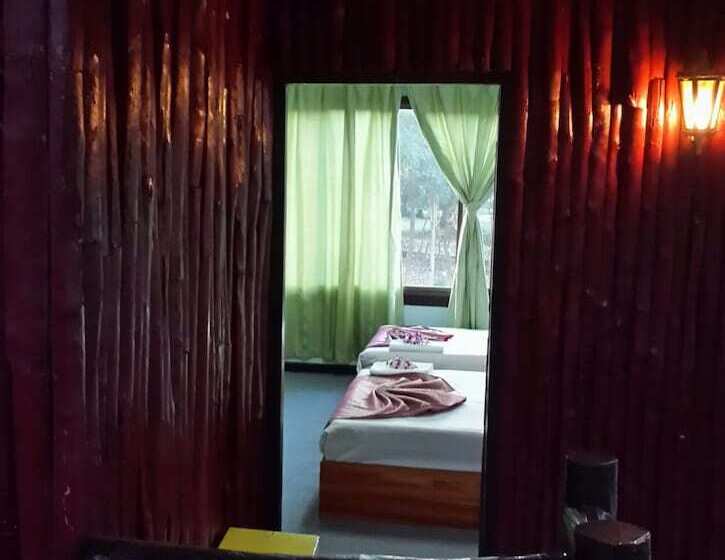 호텔 Suanphet Riverview Resort