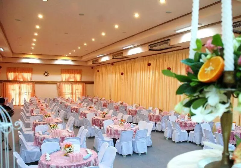 هتل Suanphet Riverview Resort