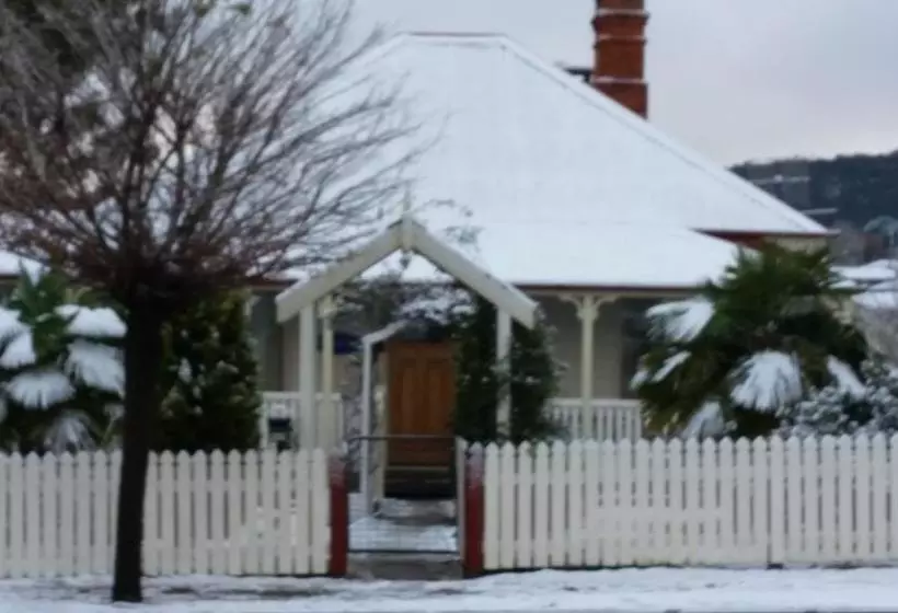ホテル Tenterfield Historic C1895 Cottage