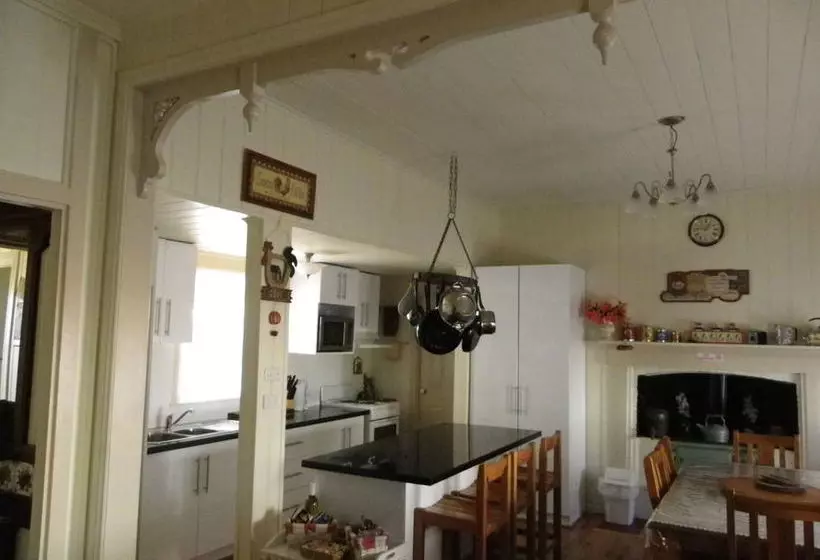 ホテル Tenterfield Historic C1895 Cottage