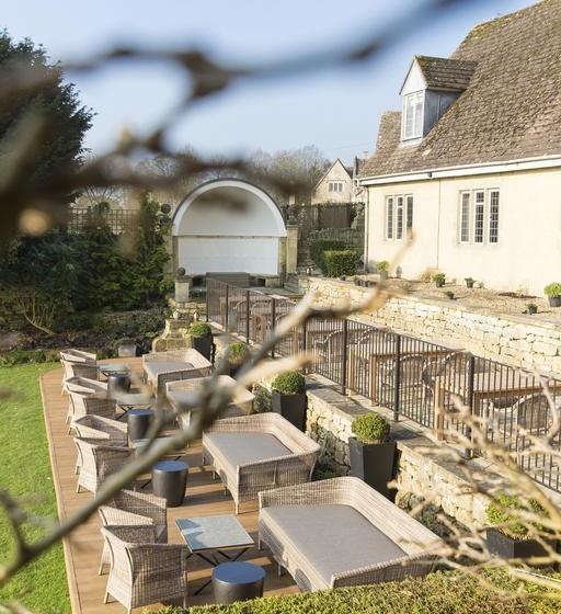 فندق The Painswick