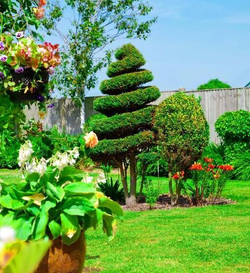 פנסיון Elmcroft Guest House