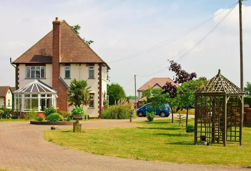 Пансион Elmcroft Guest House