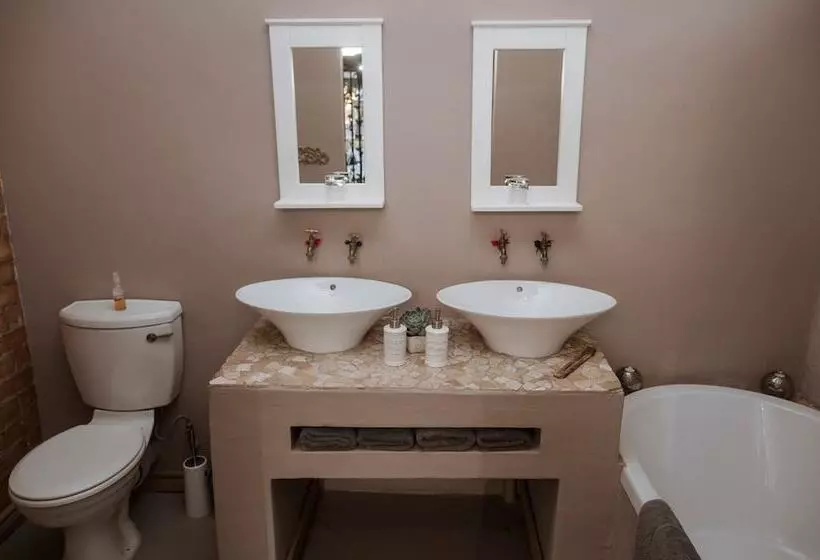 پانسیون Klip En Kristal Guesthouse