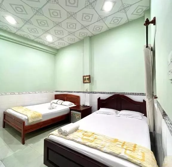 Majatalo Quoc Dinh Guesthouse