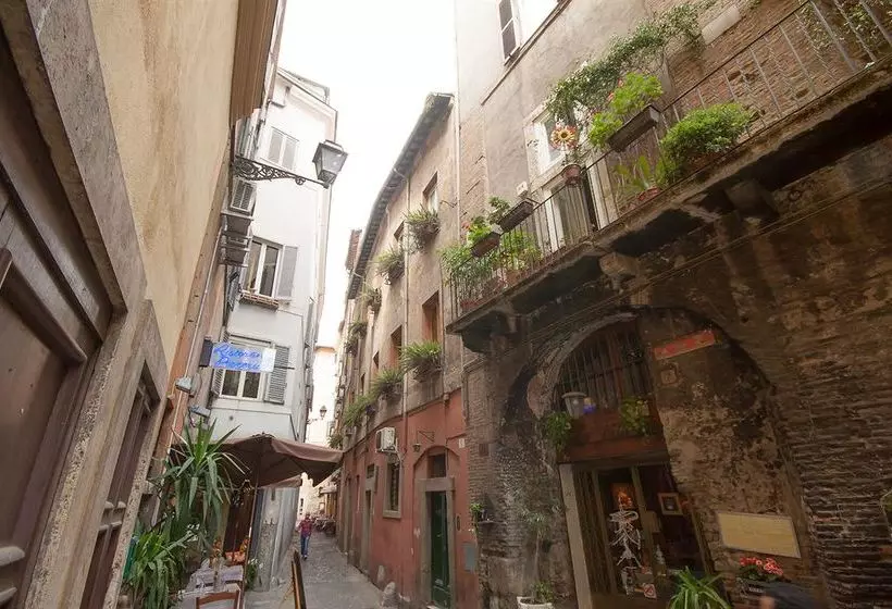 Rome Accommodation - Navona