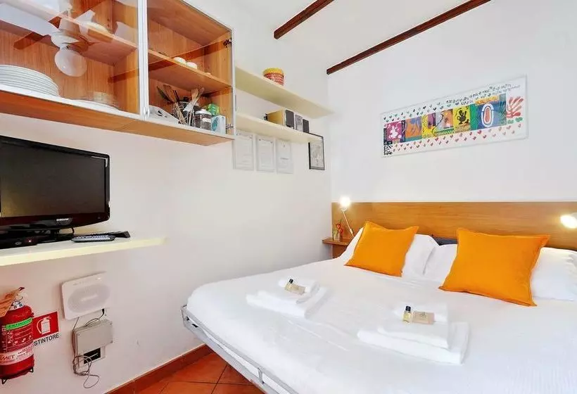 Rome Accommodation Leonina Apartment
