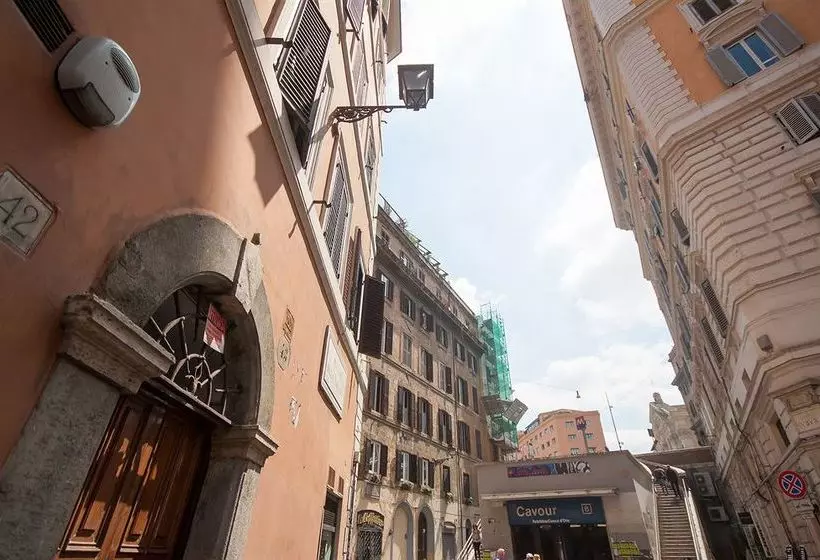Rome Accommodation Leonina Apartment