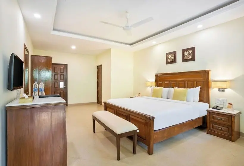 Seashell Suites And Villas