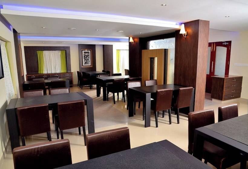 בית מלון כפרי French Avenue