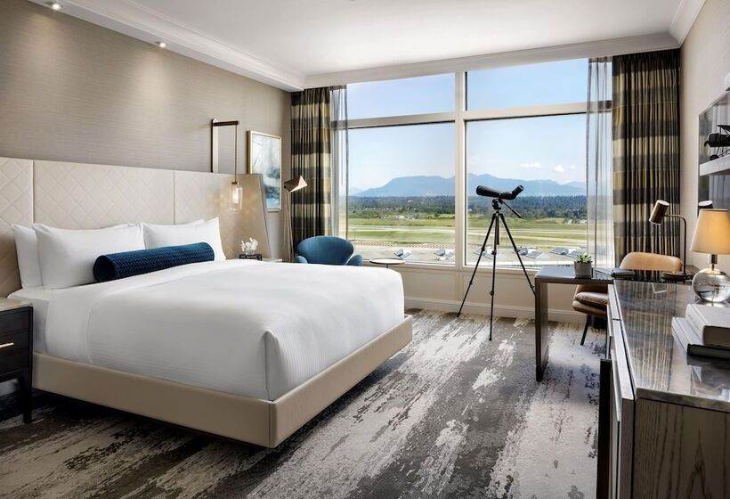 Hotel Fairmont Vancouver Airport   Gold Experience
