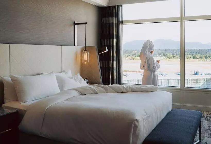 ホテル Fairmont Vancouver Airport   Gold Experience