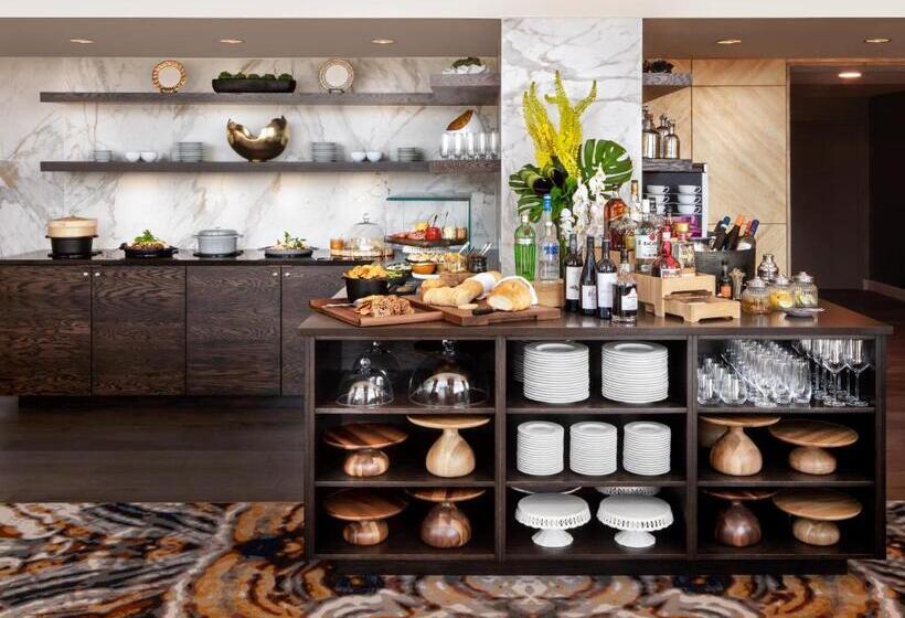 Hotel Fairmont Vancouver Airport   Gold Experience