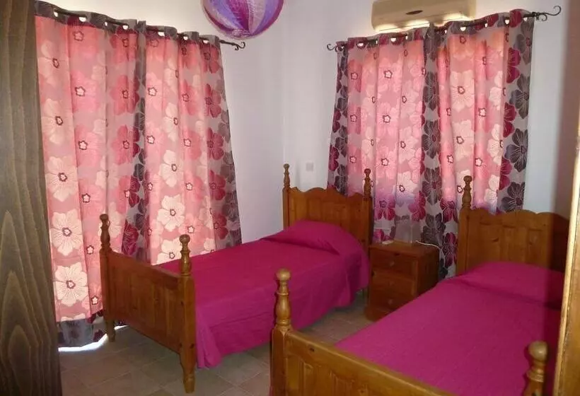 Avra Family Maisonettes