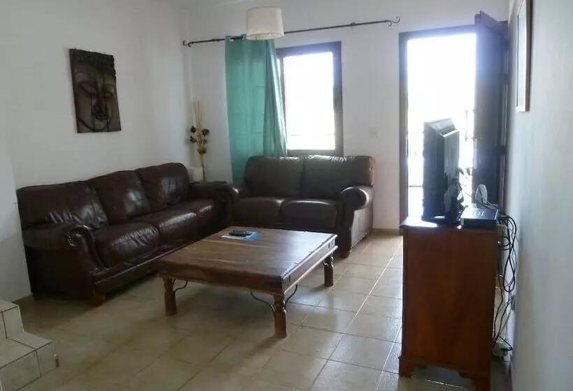 Avra Family Maisonettes