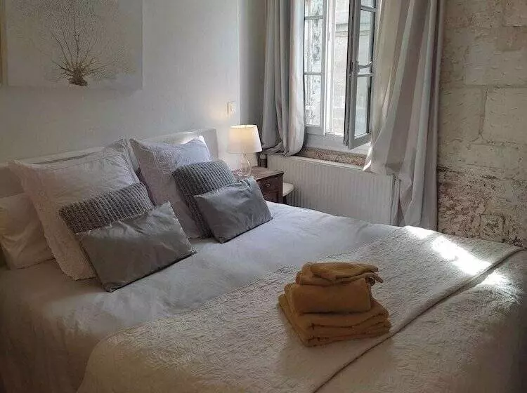 B&b Le Miroir Aux Fées Bordeaux