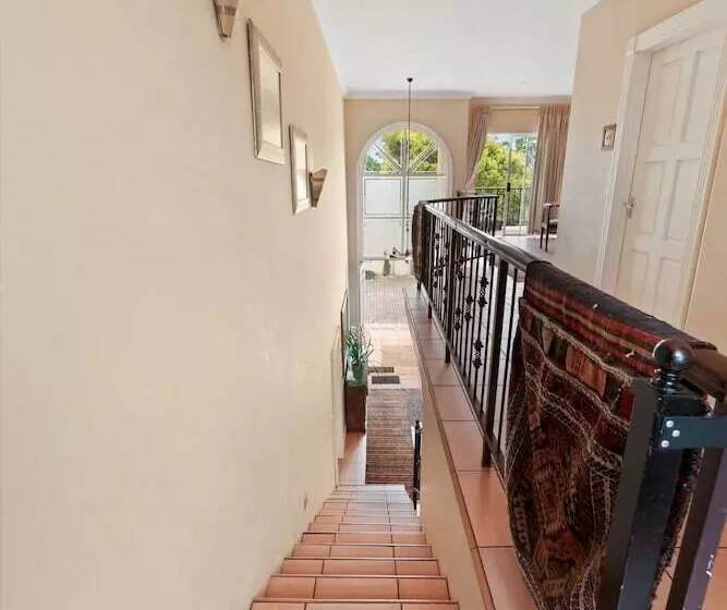 Aamiaismajoitus (B&B) Arum Guest House