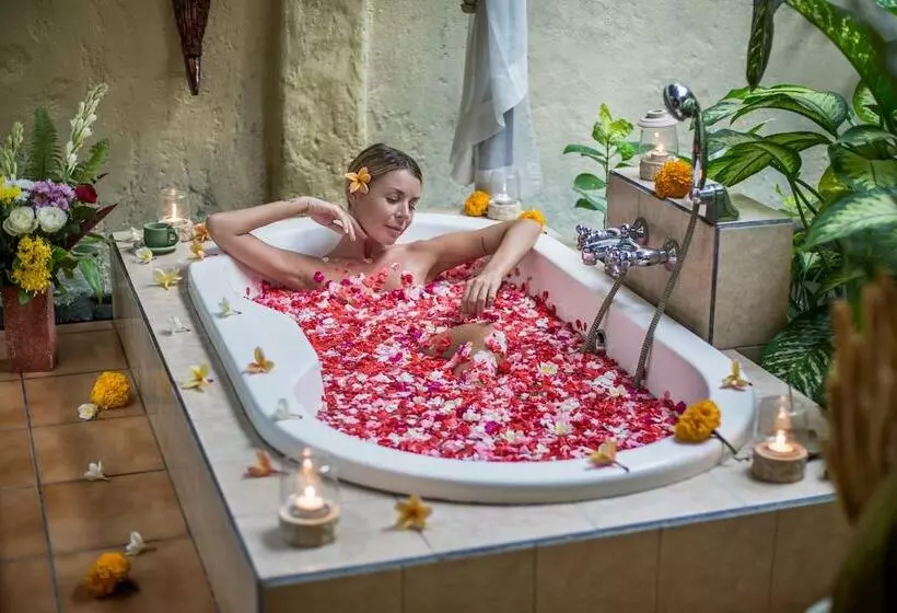 Отель Alam Anda Ocean Front Resort & Spa Chse Certified