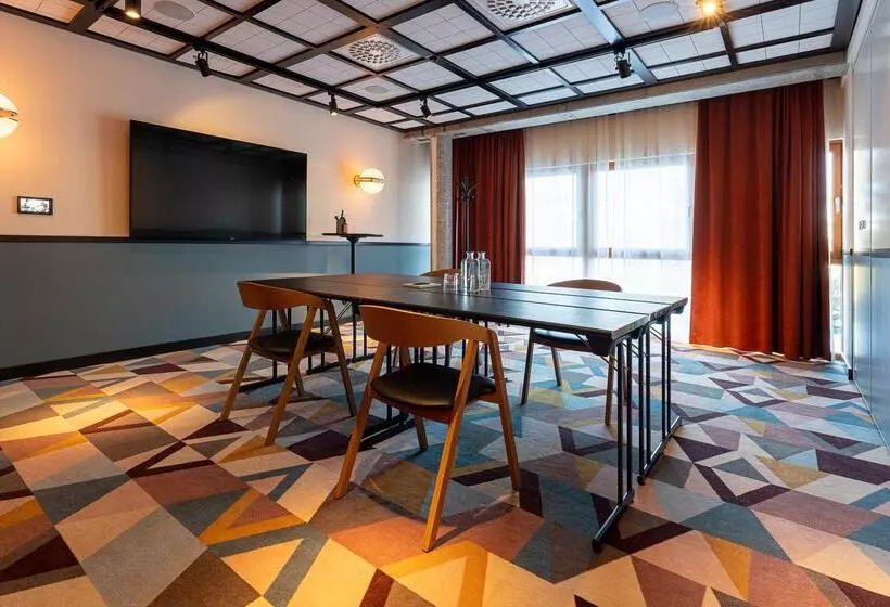 ホテル Ellery Beach House