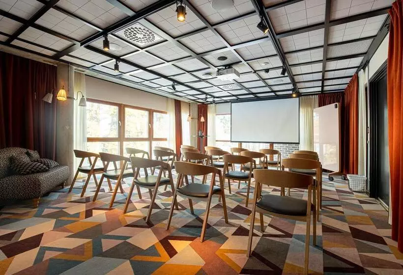 ホテル Ellery Beach House