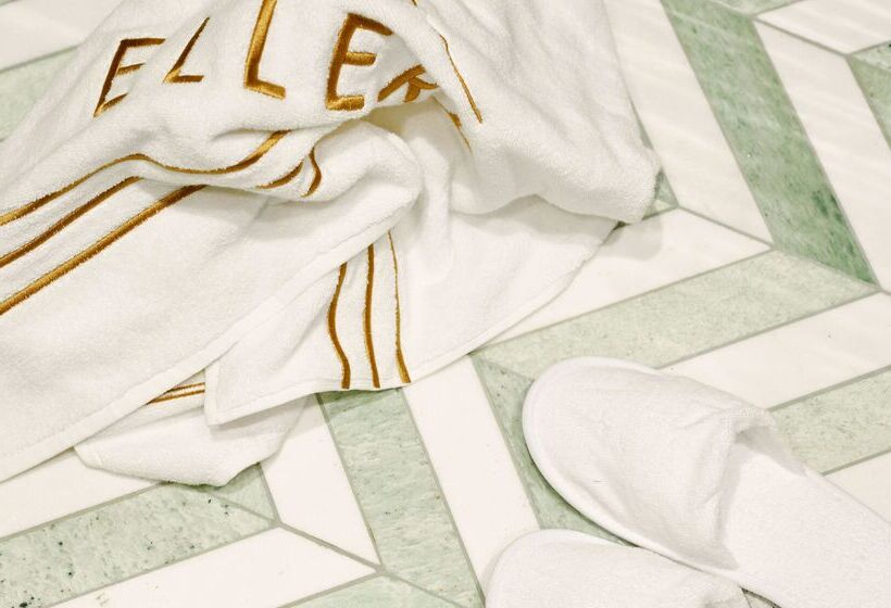 هتل Ellery Beach House