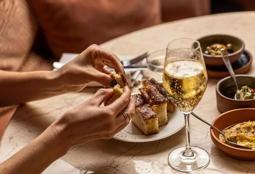 ホテル Ellery Beach House